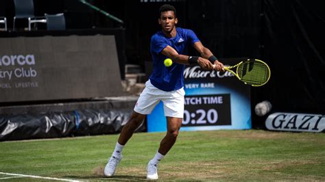 Tennis player félix augeraliassime fanpage. Félix Auger-Aliassime cruises in Halle opener, books ...