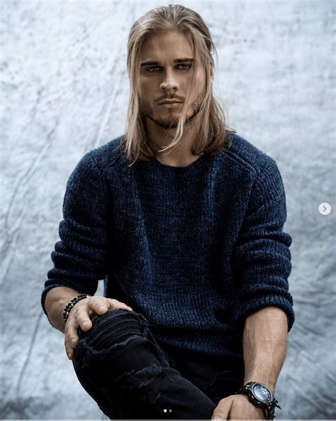 22 images that prove that long hair on men makes them more attractive happiness life