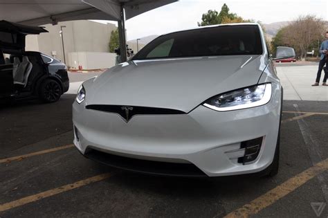 Photo Tesla Model X Launch 025 20400