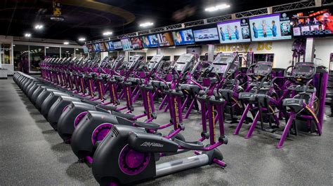 Gym in Surrey, BC | 10642 King George Blvd | Planet Fitness