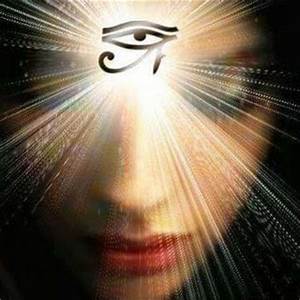 Opening the third eye through kundalini energy 