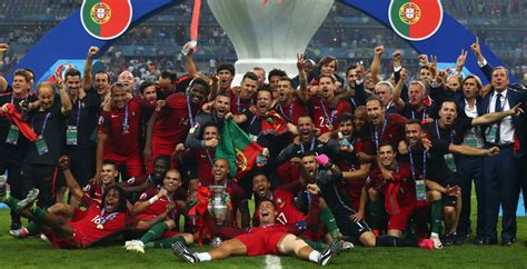 Uit wikipedia, de vrije encyclopedie. Uitslag EK 2016: Portugal kampioen !! - Soccer4u