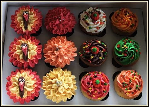 Thanksgiving cupcakes | Thanksgiving Day Ideas | Pinterest | Thanksgiving cupcakes, Thanksgiving ...
