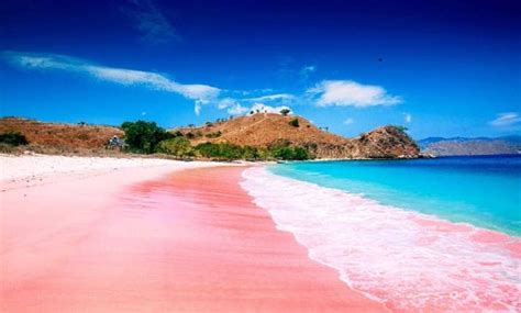 Sila Islands Pink Beach Is An Instagram Ready Destination Getawayph