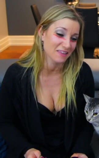 Latest Jeana Pvp Cleavage Sexy Youtubers