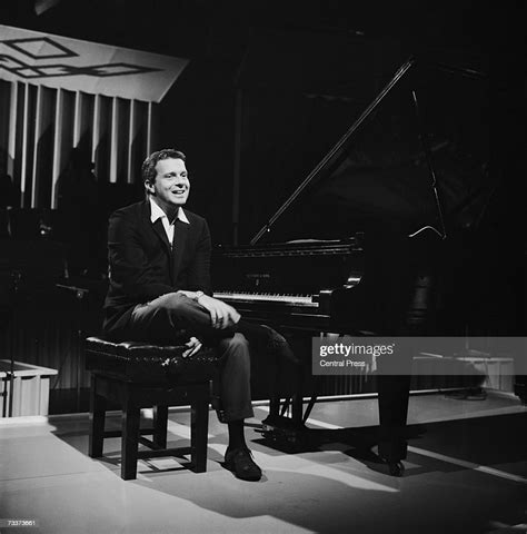 American Pianist And Conductor Peter Nero During Rehearsals For A New