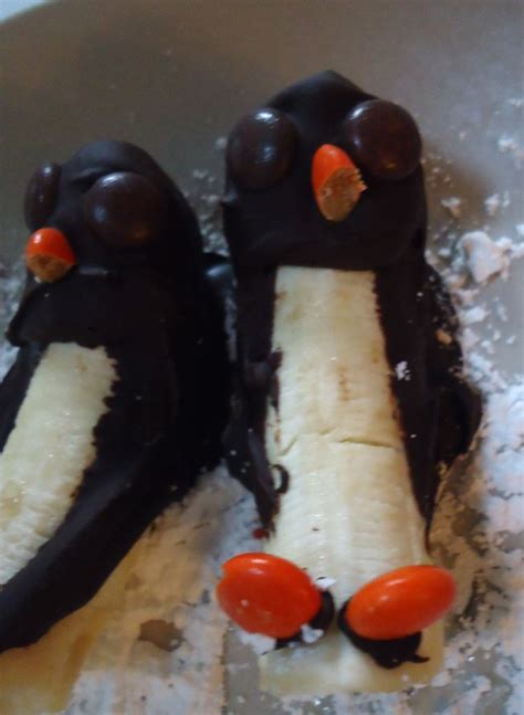 Crafty Christmas Snack Frozen Banana Penguin Christmas Snacks Winter