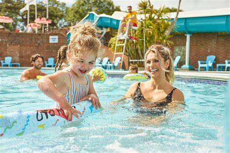 Parkdean Resorts Lower Hyde Holiday Park Pool Fotos Und Bewertungen
