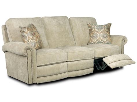 Traditional In Style This Reclining Sofa Is Completed With Elegant