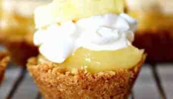 Today's banana cream pie recipe is super fluffy. Not Yo' Mamas Banana Pudding Recipe {Paula Deen Recipe ...