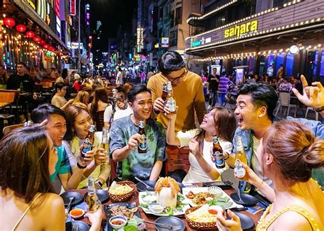 Bui Vien Street The Famous Backpacker Street Of Saigon Vinpearl