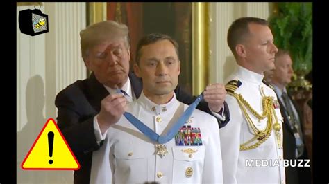 Trump Presents Medal Of Honor To Heroic Navy Seal 52418 Youtube