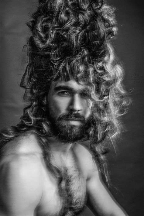 Épinglé Par Eric Gretalabour Sur Hommes Cheveux Longs Et Barbus Cheveux Long Homme Barbu Cheveux