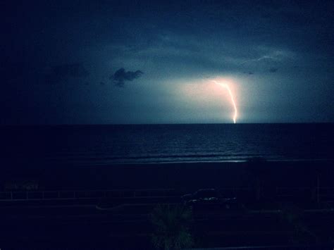 Lightning Over The Ocean Life Is Beautiful Ocean Celestial