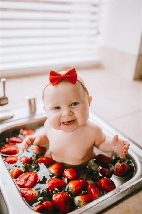 Strawberry Bath 🛁 Baby Pictures Milk Bath Photos Baby Girl Photos