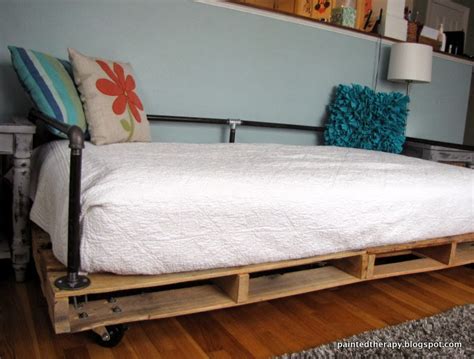 Painted Therapy Building A Pallet Daybed