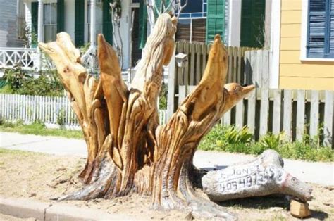 Galvestons Dead Tree Sculpture Carvings Tree Sculpture Sculptures