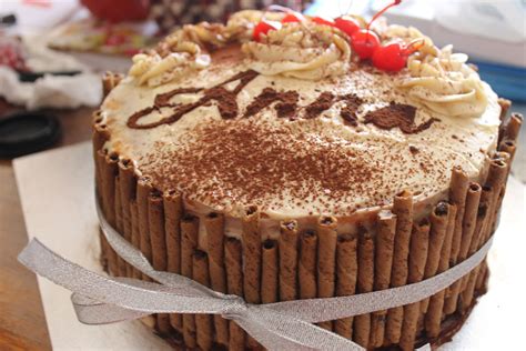 Маскарпоне — 500 г, яйцо — 4 шт., сахарная пудра — 5 ст. Chiffon Tiramisu Birthday Cake | Cake, Food, Baking