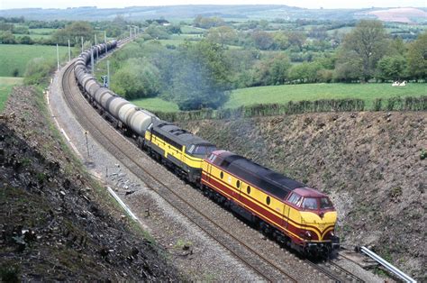 1817 16 05 96 Cfl 1818 And A Sncb Class 53 Approach Voneche … Flickr
