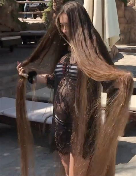 Video Rapunzel Vacation In 2020 Long Hair Styles Long Hair Girl