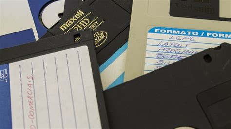 Floppy Disk Auch Windows 11 Kann Alte Disketten Lesen Golemde