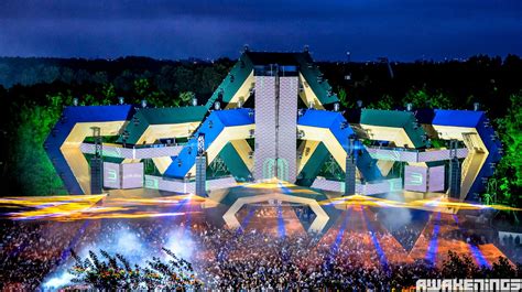 The awakenings festival is there biggest event happening once a year. Awakenings Festival 2019 - The Best Techno Weekend Of The ...