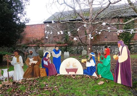 Nativity Scene Faversham © Pam Fray Geograph Britain And Ireland