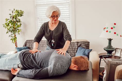 Massage Therapy Introduces New Mental Illness Treatments The Daily