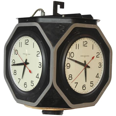 1930s Four Sided Train Station Clock By General Electric At 1stdibs