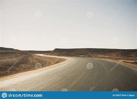 Desert Dry Wasteland Valley Horizon Scenic Landscape View With Lonely