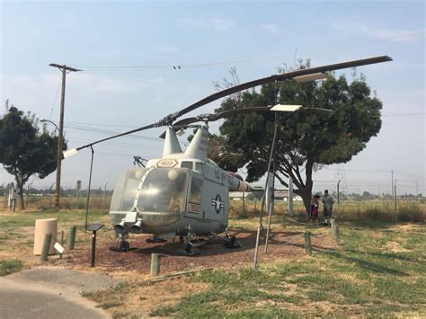 Hh 43f Huskie Twin Rotor Helicopter Used In The Early 1960s By The Air