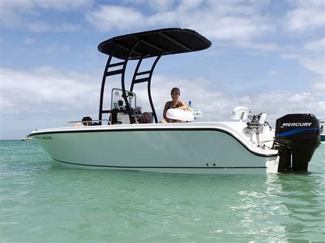 Последние твиты от stryker ttops (@strykerttops). 2005 Trophy 1703 Center Console with SG300 T-Top Review ...