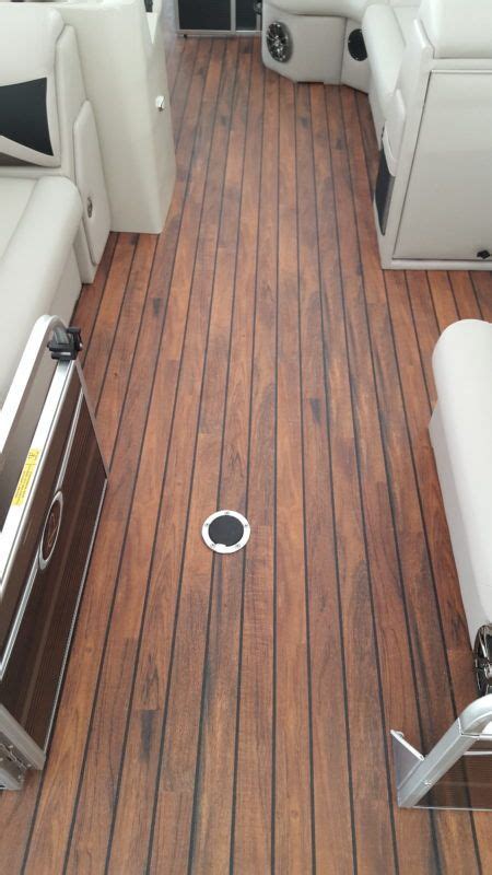 Imaged Pontoon And Boat Flooring Blt Vinyl Marine Flooring In 2020