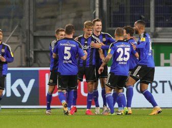 Dynamo dresden legt weiter nach und holt offenbar auch panagiotis vlachodimos der zuletzt bei der sg sonnenhof großaspach spielte. 3. Liga & Regionalligen: 3. Liga: Saarbrücken führt vor ...