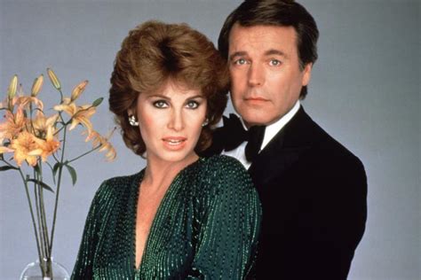 robert wagner cites chemistry as hart to hart returns to television
