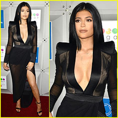 Kylie Jenner Avoids Wardrobe Malfunction With Lots Of Duct Tape Kylie Jenner Just Jared