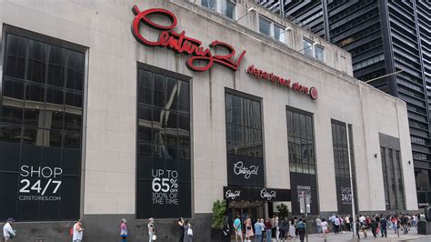Century 21s Bankruptcy Shows The Limits Of Off Price New York