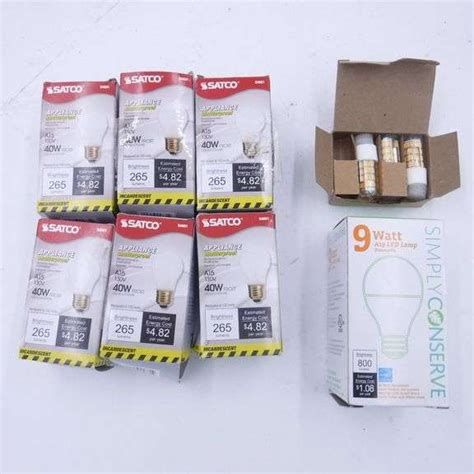 Assortment Of Light Bulbs 8 Pieces 6 40w Frosted 1 9w A19 Led