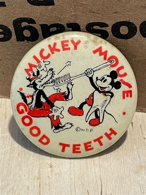 1930s Disney Mickey Mouse Good Teeth Celluloid Pinback Button Wback