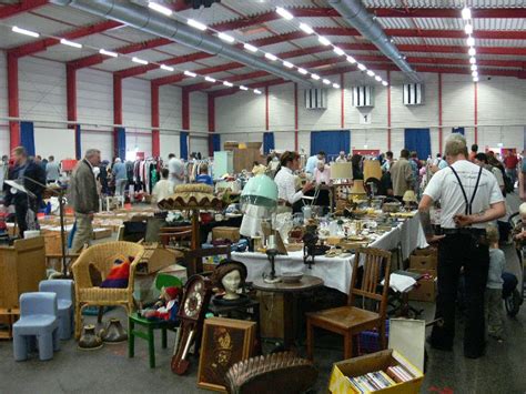 Antik & Trödel - Hessens größter Hallenflohmarkt in den Giessener