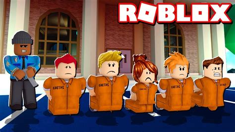 Playing As A Police Officer Roblox Jailbreak Museum Update Youtube