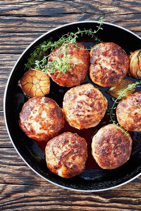 Discover butterball's fresh and frozen whole turkeys, ground turkey, meatballs sausage, deli meat and more. Turkey Breakfast Sausage Patties | Recipe | Turkey ...