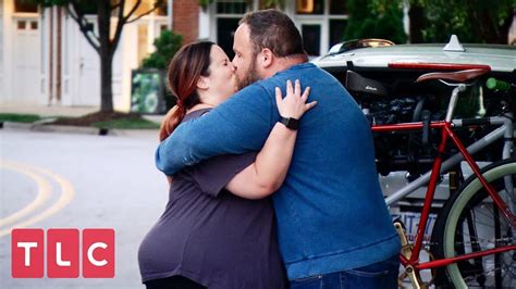 fat people kissing