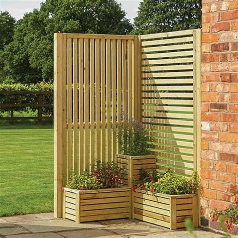 9 Easy Breezy Garden Windbreak Ideas For Stylish Shelter