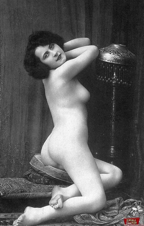 Some Real Pretty Vintage Topless Naked Girl Xxx Dessert