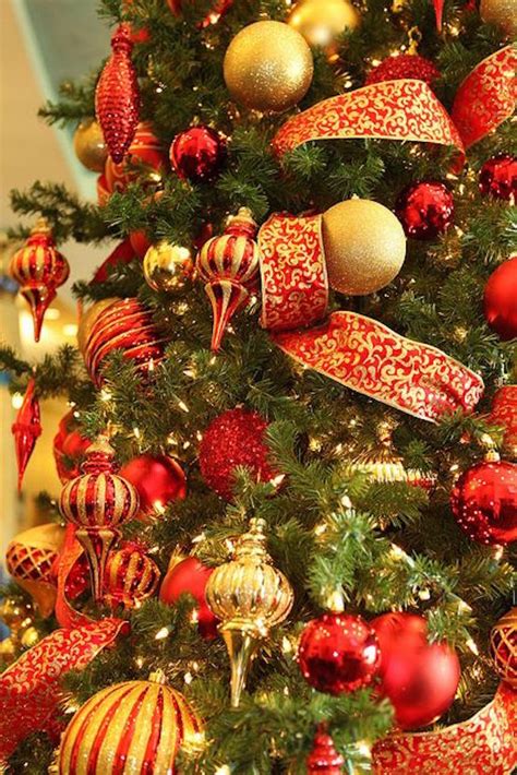 25 Red And Gold Christmas Decorations Ideas You Cant Miss