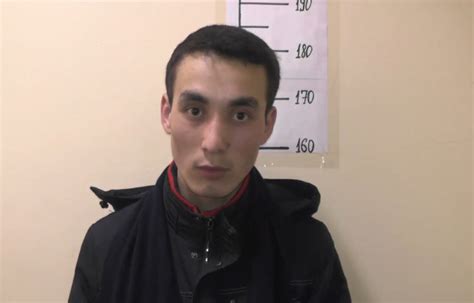 В Петербурге с поличным поймали грабителя он со спины нападал на женщин Metro