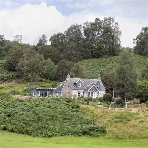 Tour This Beautiful Country Cottage In The Scottish Highlands Country