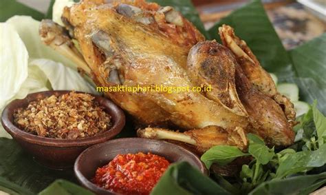 8 makanan khas tahun baru islam di indonesia dari bubur suro sampai apem ayam ingkung adalah ayam utuh nah bagi kamu yang ingin membuat ayam ingkung berikut resep yang bisa anda coba. Kumpulan Resep Masakan Rumahan Sederhana Praktis: Resep ...