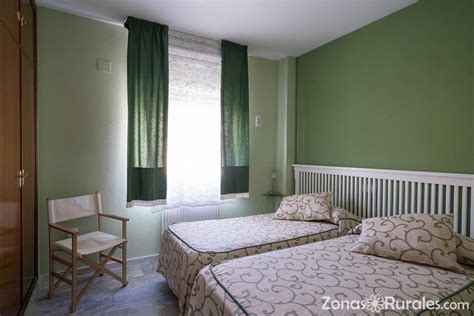 Salon con cocina americana, muy luminoso, doble ventana. Apartamento Turístico Montesol | Apartamento en Cáceres (Cáceres)